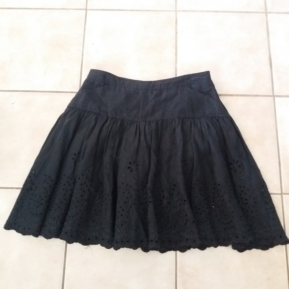 Diane Von Furstenberg Dresses & Skirts - Diane Von Furstenberg Black Skirt